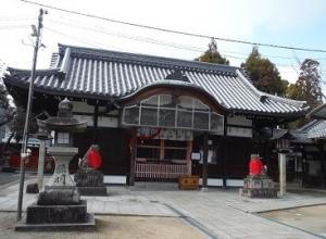 三輪神社社殿の画像