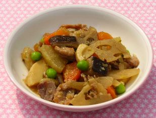 根菜と肉の韓国風煮