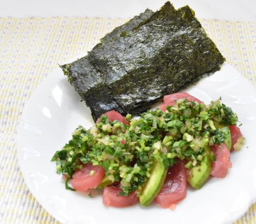 マグロとアボカドの海苔巻き