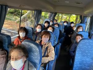 バスの中の様子