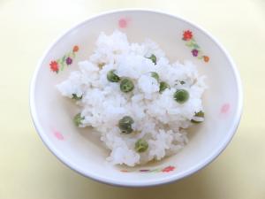 豆ごはんの写真
