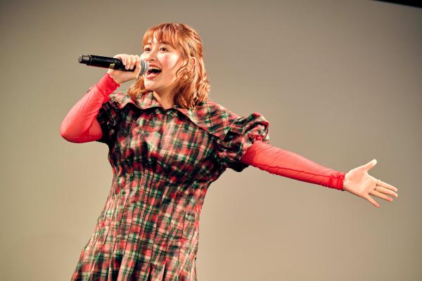 有華さん