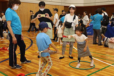 エプソンキャッチをする家族