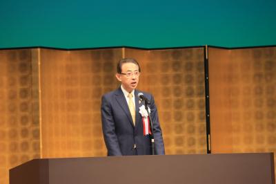 濱田剛史市長による式辞