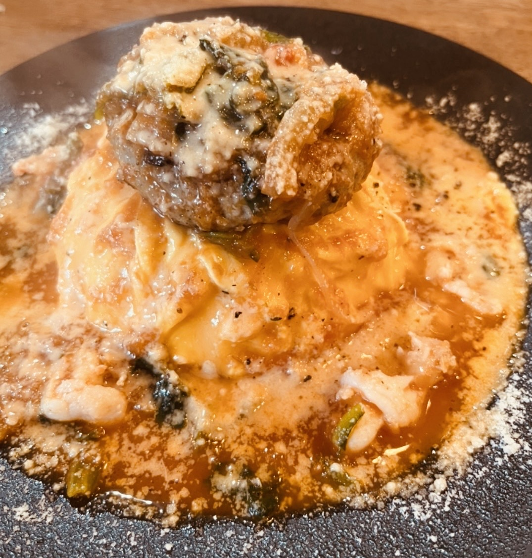 えびとほうれん草のトマトチーズオムライス