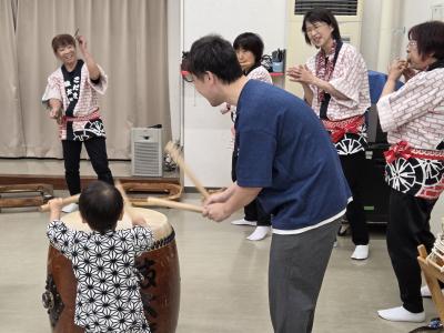 R8南冠公こどもまつり太鼓体験3歳