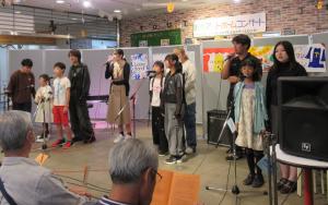 第87回街角アットホームコンサート演奏風景2