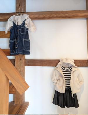 ゆずりマルシェの服