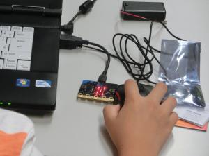 マイクロビットコンピューターの見本