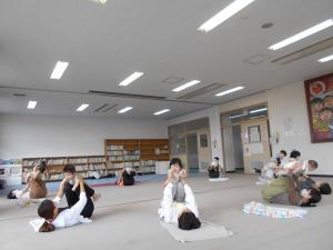 親子ヨガ (ぺんぎん編)