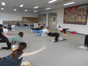 子育ての疲れをヨガで癒やしましょう！