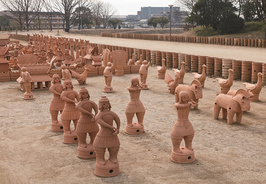 今城塚古墳公園